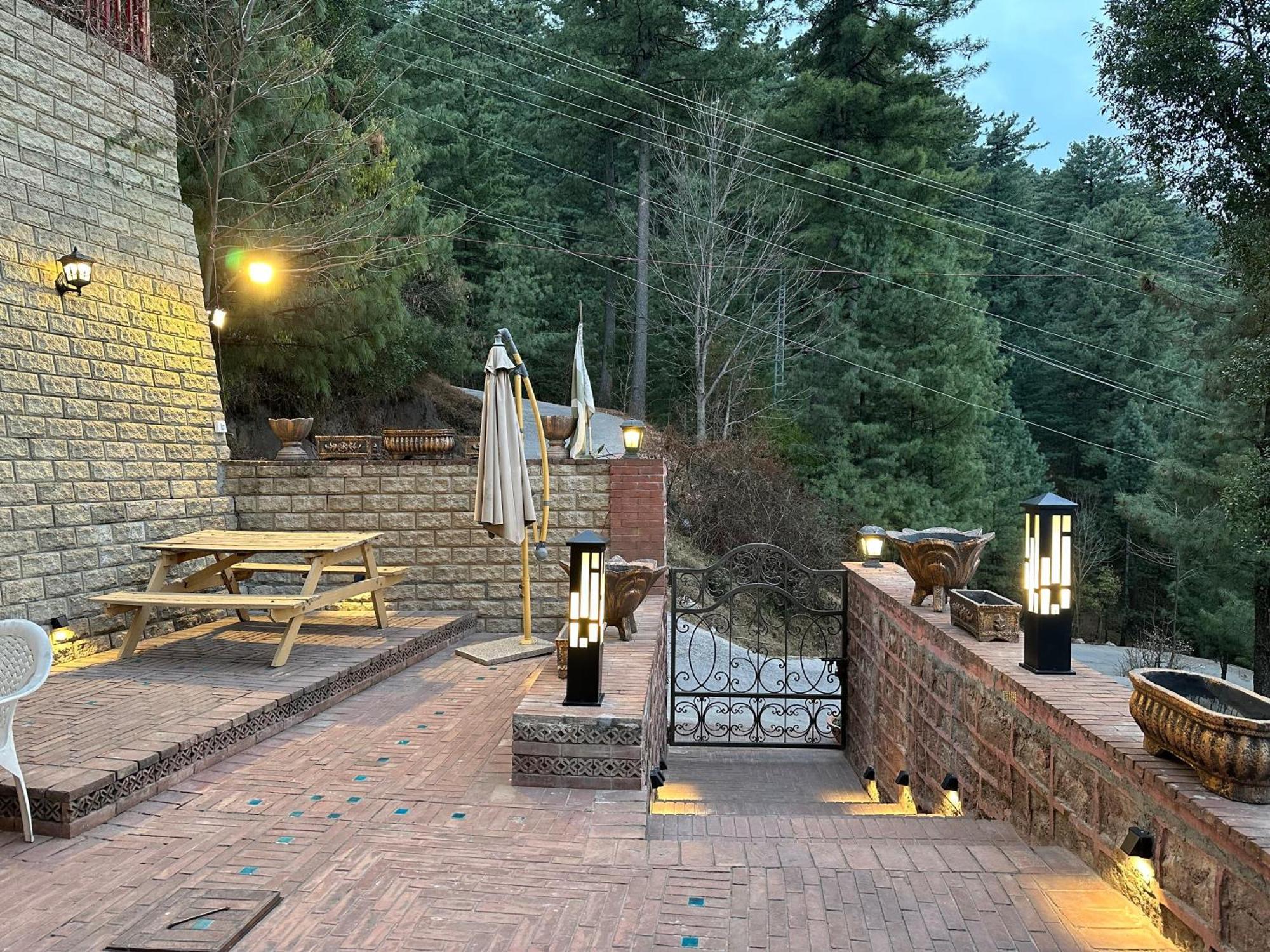 Sarah'S Lodge Murree Luaran gambar