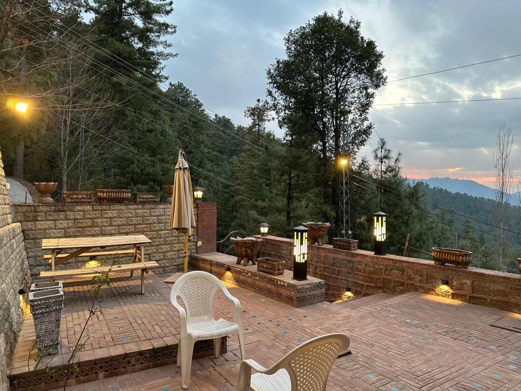 Sarah'S Lodge Murree Luaran gambar