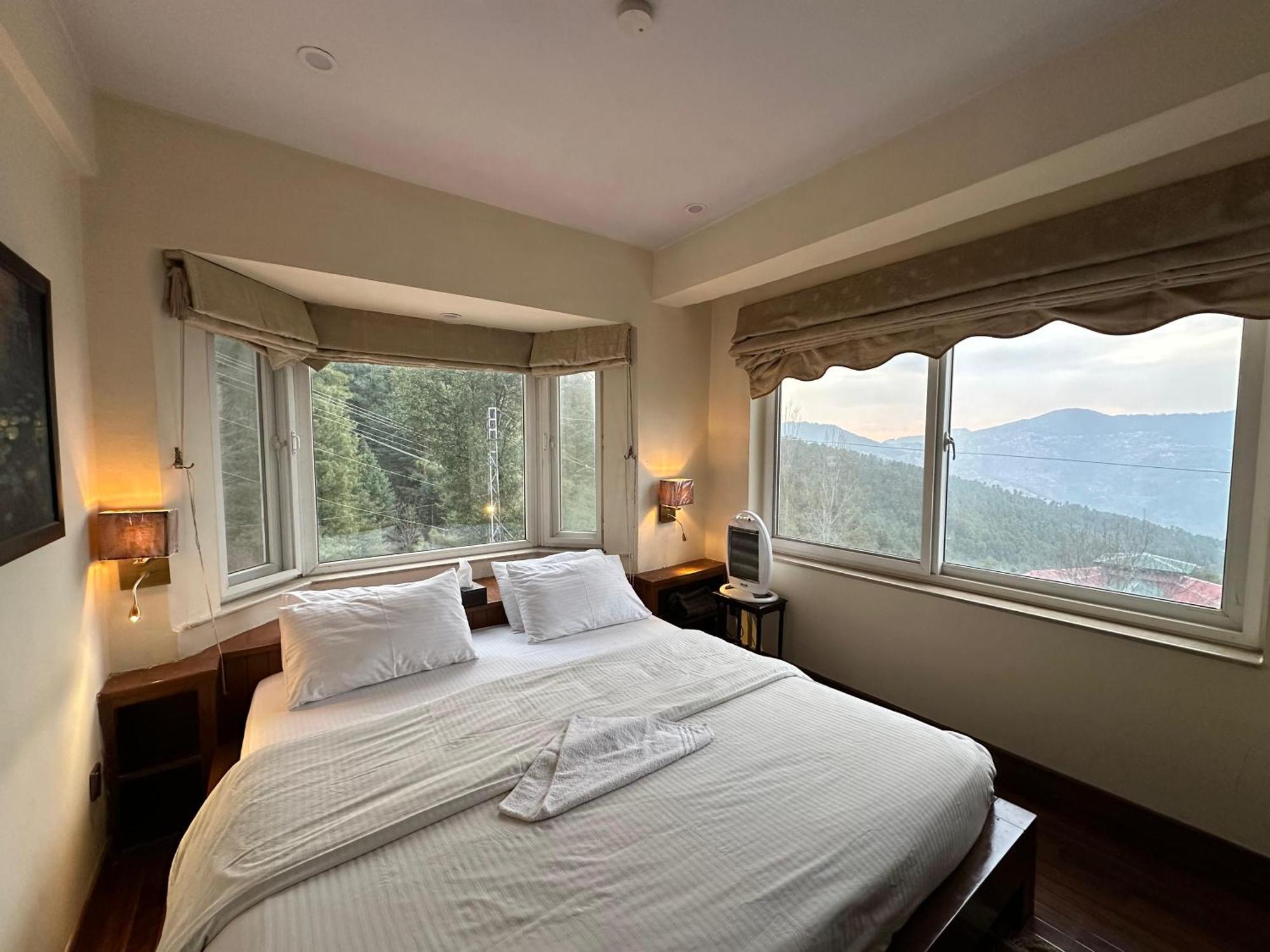 Sarah'S Lodge Murree Luaran gambar